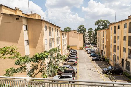 Vista Quarto 1 de apartamento para alugar com 2 quartos, 45m² em Jardim Guairaca, São Paulo