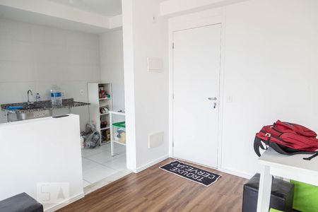 Sala de apartamento para alugar com 2 quartos, 45m² em Jardim Guairaca, São Paulo