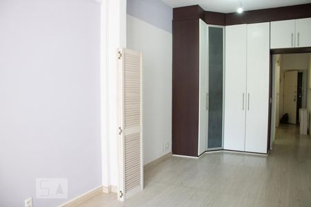 Sala de apartamento para alugar com 1 quarto, 37m² em Botafogo, Rio de Janeiro
