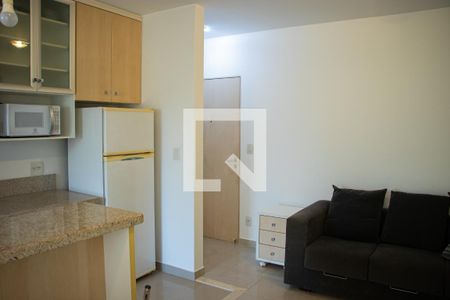 Sala de apartamento para alugar com 1 quarto, 43m² em Cambuí, Campinas