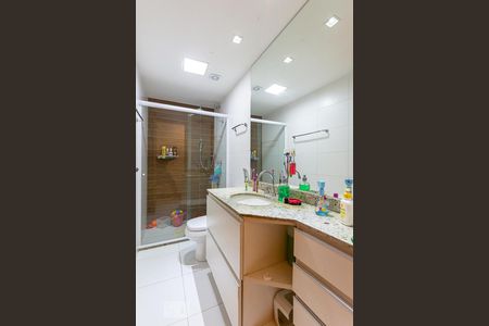 Banheiro Social de apartamento à venda com 3 quartos, 95m² em Santa Rosa, Niterói