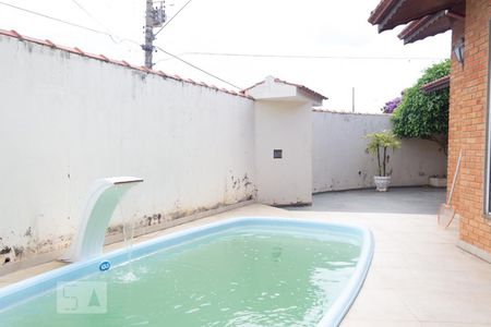 Piscina de casa à venda com 3 quartos, 189m² em Jardim Ermida I, Jundiaí