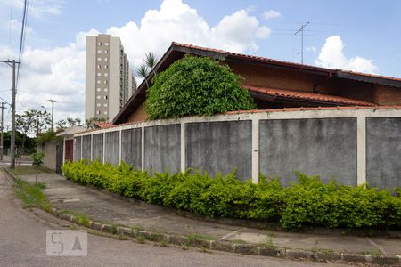 Fachada de casa à venda com 3 quartos, 189m² em Jardim Ermida I, Jundiaí