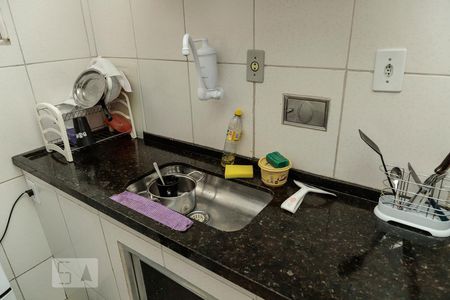 Cozinha de casa de condomínio à venda com 2 quartos, 40m² em Engenho Novo, Rio de Janeiro