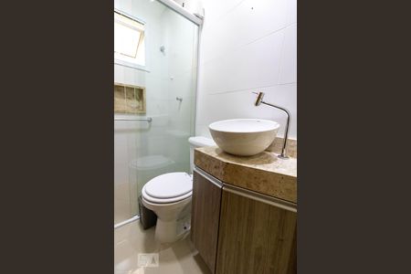 Banheiro  de apartamento para alugar com 2 quartos, 55m² em Parque das Nações, Santo André