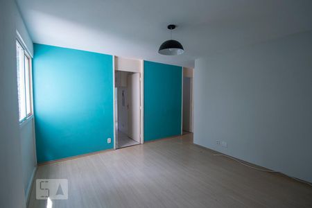 Sala de apartamento à venda com 2 quartos, 70m² em Jardim Íris, São Paulo