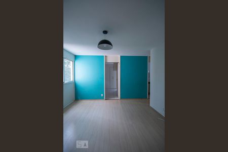 Sala de apartamento à venda com 2 quartos, 70m² em Jardim Íris, São Paulo