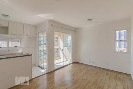Sala de apartamento para alugar com 3 quartos, 70m² em Vila Eldízia, Santo André