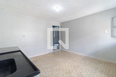 Sala e Cozinha de casa para alugar com 1 quarto, 40m² em Vila Natália, São Paulo