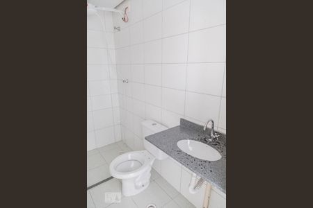 Banheiro de apartamento à venda com 1 quarto, 40m² em Vila Granada, São Paulo