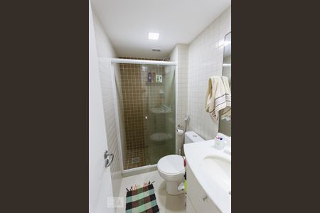 Banheiro Social de apartamento à venda com 3 quartos, 76m² em Pechincha, Rio de Janeiro