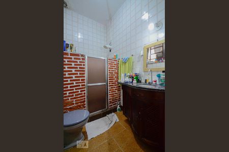 Banheiro de apartamento para alugar com 2 quartos, 65m² em São Francisco Xavier, Rio de Janeiro