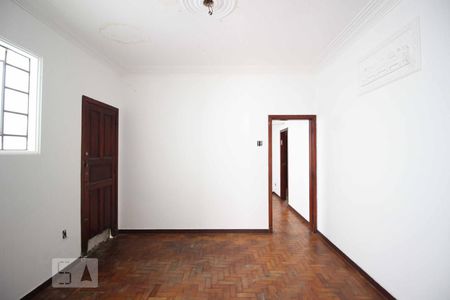 Sala de casa à venda com 3 quartos, 140m² em São Bento, Belo Horizonte