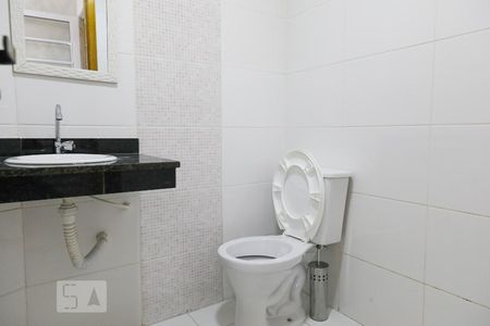 Banheiro de kitnet/studio para alugar com 1 quarto, 43m² em Alto da Mooca, São Paulo