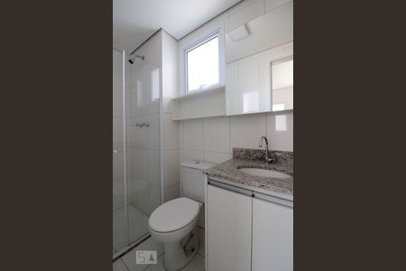 Banheiro de apartamento para alugar com 2 quartos, 53m² em Jardim das Laranjeiras, São Paulo
