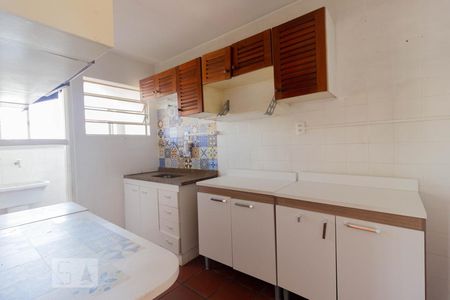 Cozinha de apartamento para alugar com 2 quartos, 70m² em Sumarezinho, São Paulo