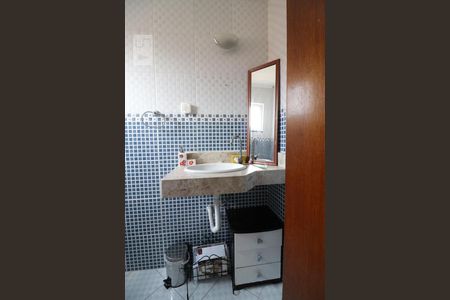 Lavabo  de casa à venda com 5 quartos, 182m² em Parque Monte Alegre, Taboão da Serra