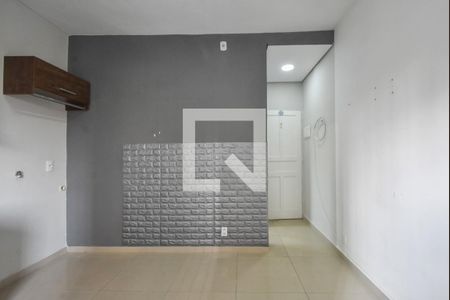 Dormitório e Sala  de kitnet/studio para alugar com 1 quarto, 17m² em Jardim Aeroporto, São Paulo