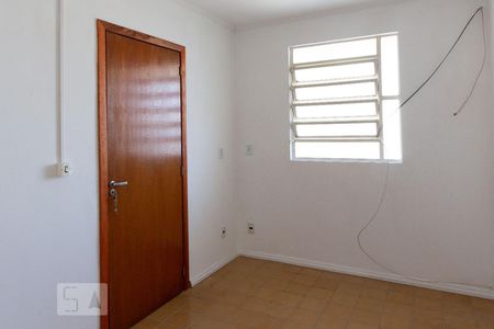 Sala de apartamento para alugar com 1 quarto, 45m² em Jardim Floresta, Porto Alegre