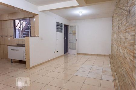 Quarto/Sala de casa para alugar com 1 quarto, 40m² em Vila Cleonice, São Paulo