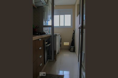 Cozinha de apartamento para alugar com 2 quartos, 51m² em Jardim Monte Alegre, Taboão da Serra