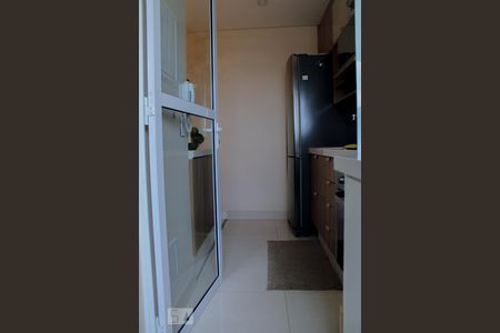 Cozinha de apartamento para alugar com 2 quartos, 51m² em Jardim Monte Alegre, Taboão da Serra