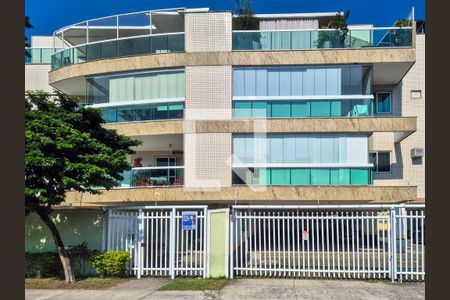 Apartamento à venda com 76m², 2 quartos e 2 vagas Apartamento à venda com 76m², 2 quartos e 2 vagasFachada