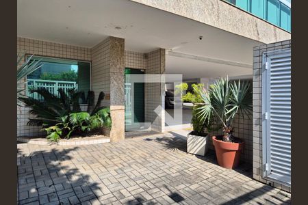 Apartamento à venda com 76m², 2 quartos e 2 vagas Apartamento à venda com 76m², 2 quartos e 2 vagasEntrada