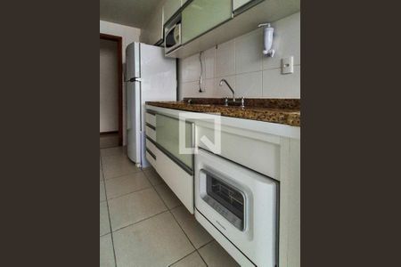 Apartamento à venda com 76m², 2 quartos e 2 vagas Apartamento à venda com 76m², 2 quartos e 2 vagasCozinha