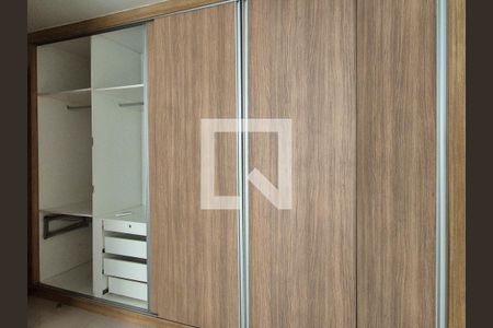 Apartamento à venda com 76m², 2 quartos e 2 vagas Apartamento à venda com 76m², 2 quartos e 2 vagassuite