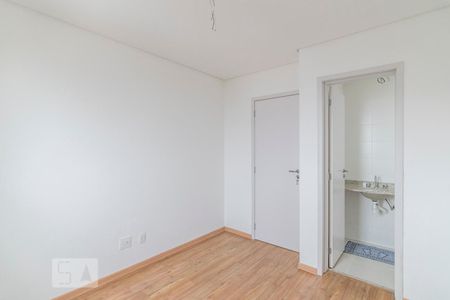 Quarto 1 Suite de apartamento para alugar com 2 quartos, 82m² em Vila Alzira, Santo André