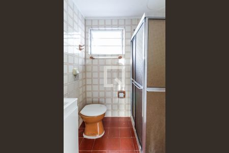 Banheiro de kitnet/studio à venda com 1 quarto, 30m² em Petrópolis, Porto Alegre