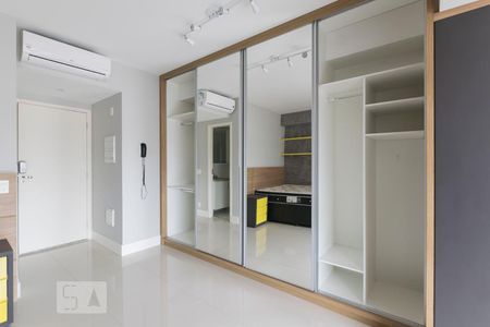 Studio (Armários) de kitnet/studio para alugar com 1 quarto, 33m² em Vila Mariana, São Paulo