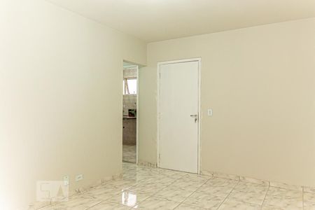 Sala de apartamento para alugar com 1 quarto, 45m² em Jardim Patente Novo, São Paulo