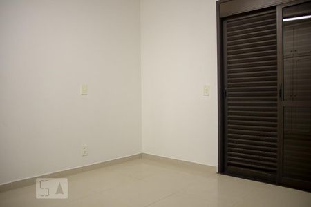Dormitório 2 de apartamento à venda com 4 quartos, 220m² em Santo Antônio , São Caetano do Sul