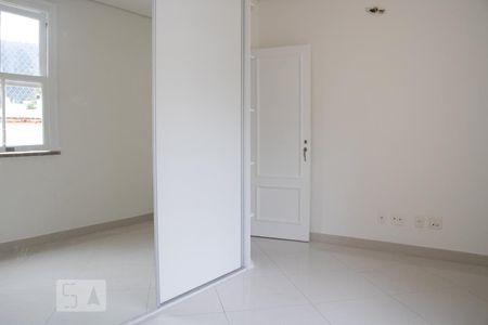 Quarto 1 de apartamento para alugar com 2 quartos, 85m² em Botafogo, Rio de Janeiro