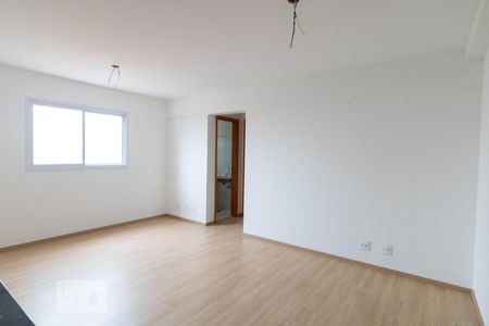 Sala de apartamento para alugar com 2 quartos, 70m² em Jardim Sílvia, Santo André