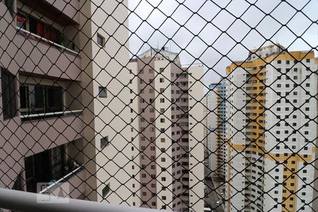 Vista da Rua de apartamento à venda com 2 quartos, 78m² em Jardim Maria Rosa, Taboão da Serra
