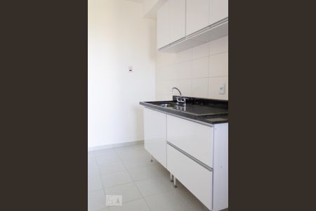 Cozinha de apartamento à venda com 3 quartos, 77m² em Cecap, Jundiaí