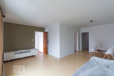 Sala de casa à venda com 3 quartos, 200m² em Indianópolis, São Paulo