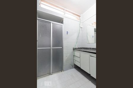 Banheiro Social de casa à venda com 3 quartos, 200m² em Indianópolis, São Paulo