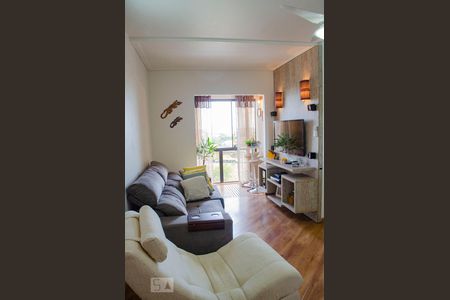 Sala  de apartamento para alugar com 3 quartos, 78m² em Sarandi, Porto Alegre