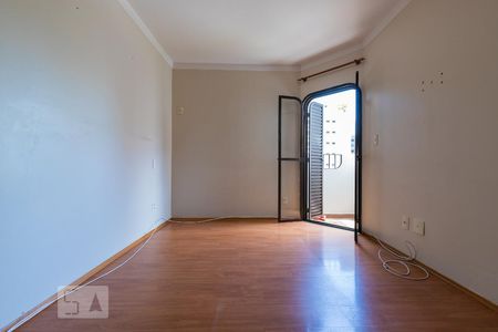 Quarto da suíte de apartamento para alugar com 3 quartos, 105m² em Cambuí, Campinas
