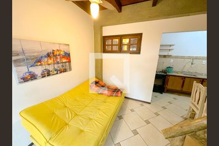 Sala de apartamento para alugar com 1 quarto, 60m² em São João do Rio Vermelho, Florianópolis