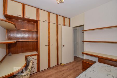 Quarto 1 de apartamento para alugar com 2 quartos, 70m² em Jardim Botânico, Rio de Janeiro