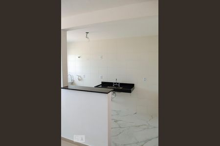 Cozinha  de apartamento para alugar com 1 quarto, 46m² em Humaitá, Porto Alegre