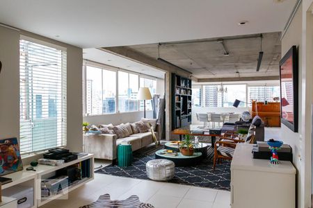 Sala de apartamento para alugar com 3 quartos, 220m² em Jardim Paulistano, São Paulo