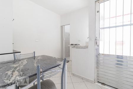Cozinha de kitnet/studio para alugar com 1 quarto, 36m² em Jardim Lourdes (zona Sul), São Paulo