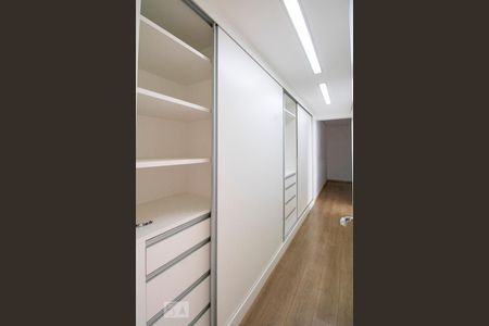 Suíte de apartamento para alugar com 4 quartos, 230m² em Serra, Belo Horizonte