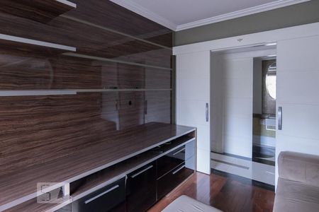 Sala de TV de apartamento à venda com 4 quartos, 170m² em Pacaembu, São Paulo